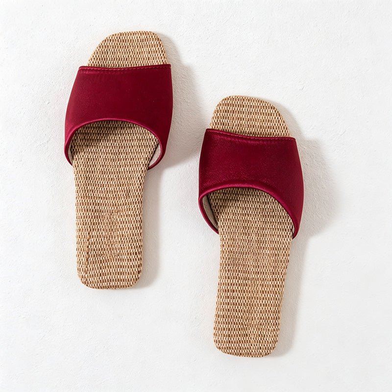 Teuke Home Woven Look Contrast Footbed Home Slippers - Gentle Display Piece