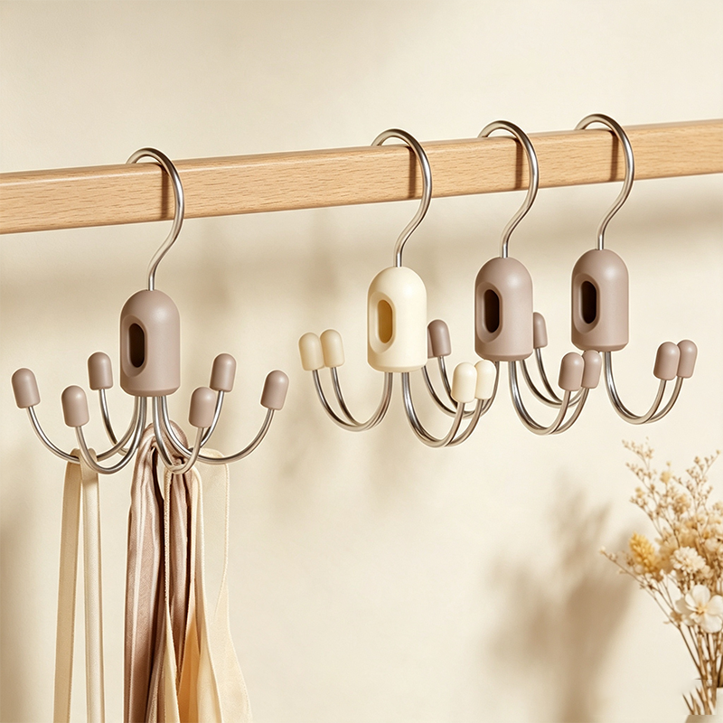 Teuke Home Rotating Wardrobe Hook Clip - Thoughtful Travel Companion