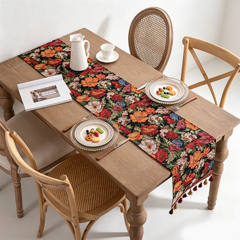 Teuke Home Boho Vintage Jacquard Table Runner - Elegant Tassel Decor