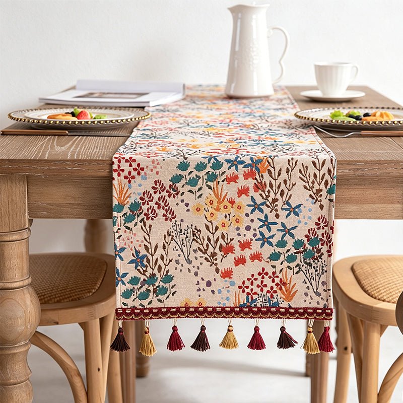 Teuke Home Boho Vintage Jacquard Table Runner - Elegant Tassel Decor