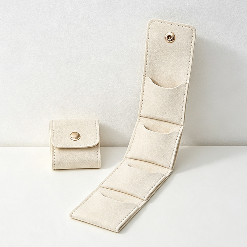 Teuke HomePortable Jewelry Case - Simple Storage Accent